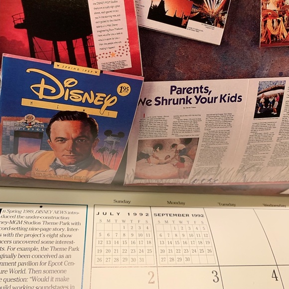 VINTAGE 1992 DISNEY WALL CALENDAR. - Picture 9 of 12